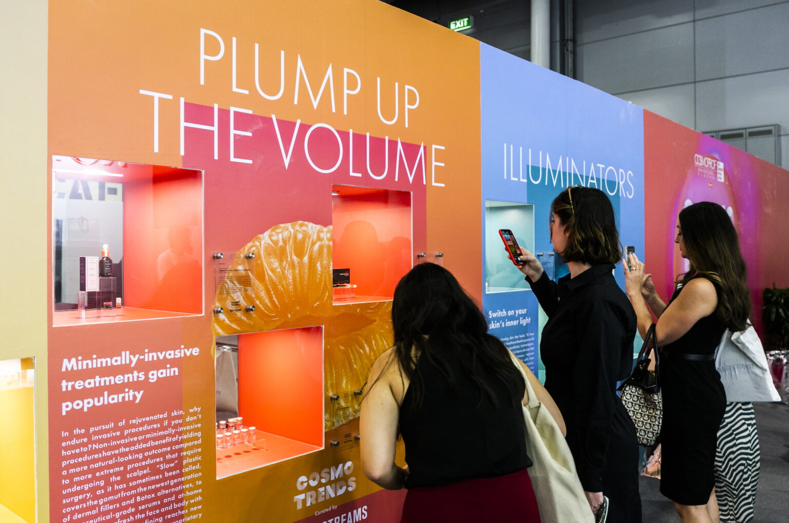  PHOTO GALLERY – 16 NOV - Cosmoprof-Asia Motiv 